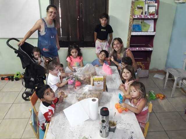  DONACION DE GALLETITAS